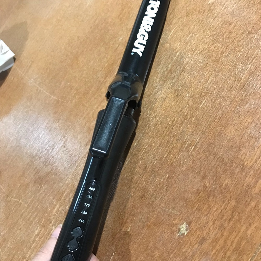 Toni&Guy professional curling iron 1 1/4 inch